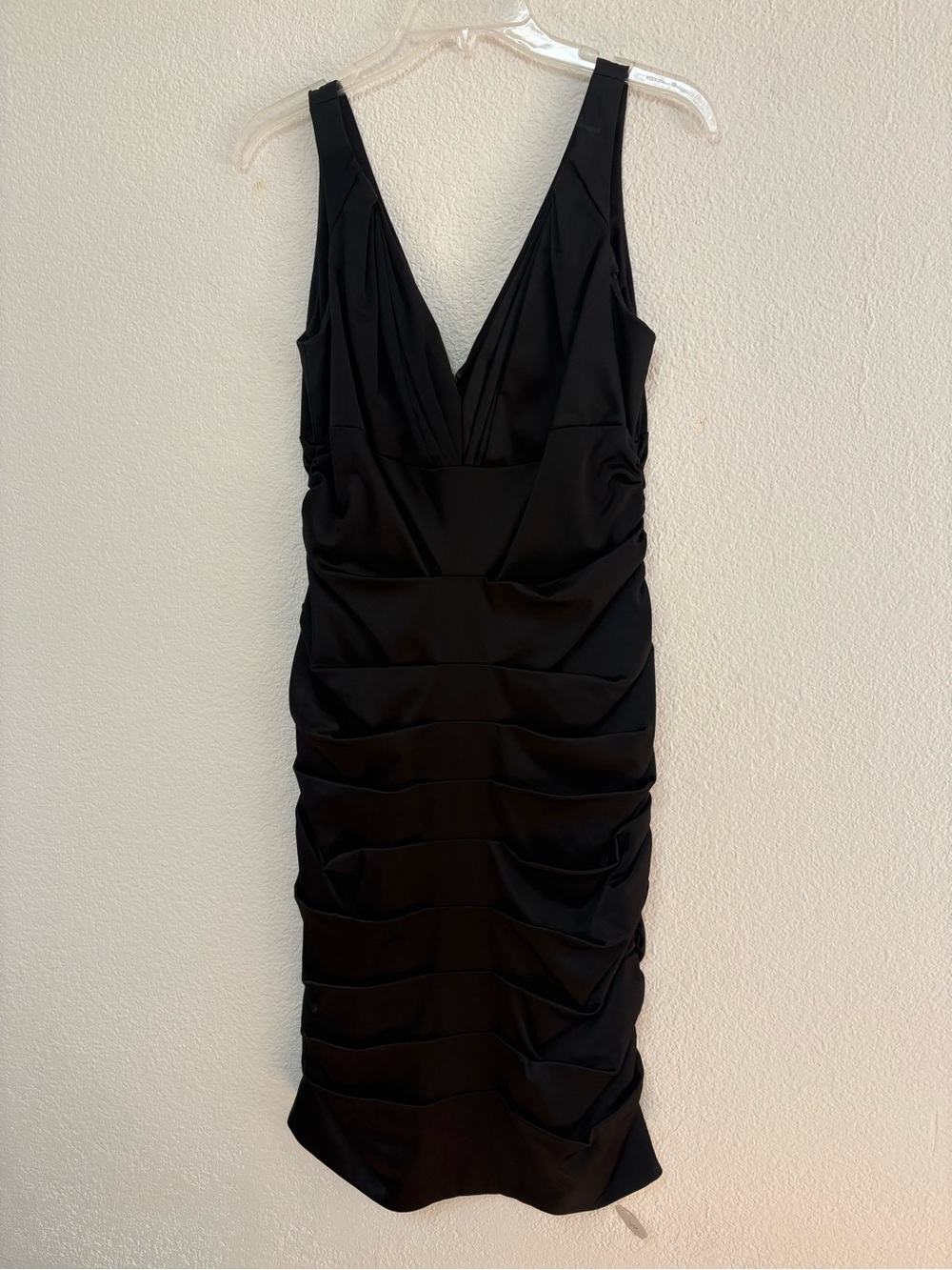 Carmen Marc Valvo Black Ruched V-Neck Midi Dress